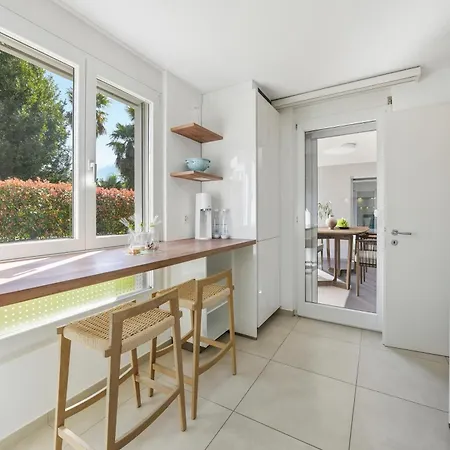 Giardino Felice Familienfreundliche Mit 240m2 Eigenem Garten & Klimaanlage Appartement Ascona